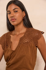 LILOU SHORT-SLEEVED EMBROIDERED COTTON TOP