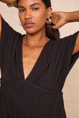 REBECCA SHORT-SLEEVED FLOWING DRESS