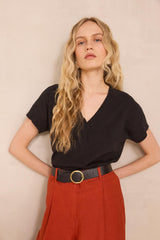 PRETTY BLACK SHORT-SLEEVED COTTON SWEATER