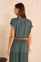 MISS SLEEVELESS SATIN BLOUSE