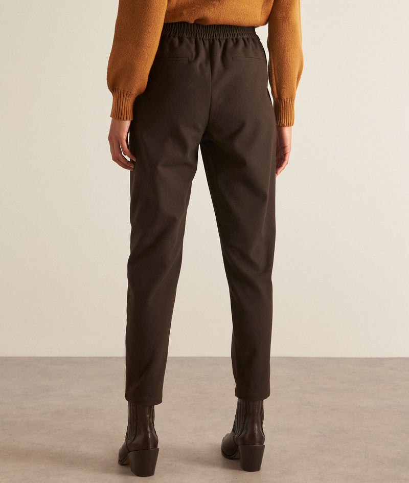 FLYNN BROWN LOOSE-FIT CARROT TROUSERS