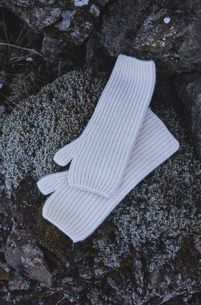 JAIME NATURAL WOOL FINGERLESS GLOVES