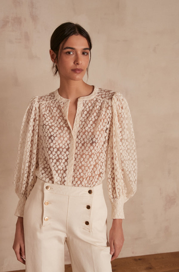 CAMOMILE EMBROIDERED BLOUSE